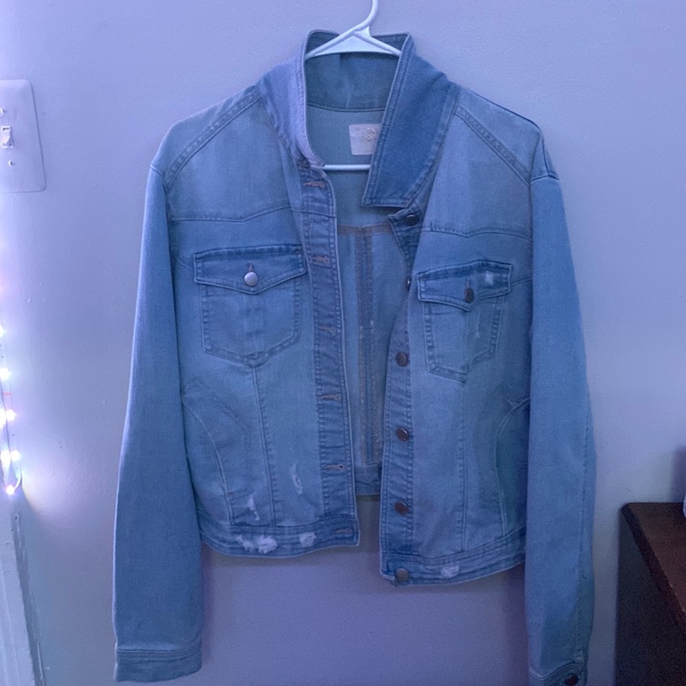 Women’s Jean Jacket Size: XL